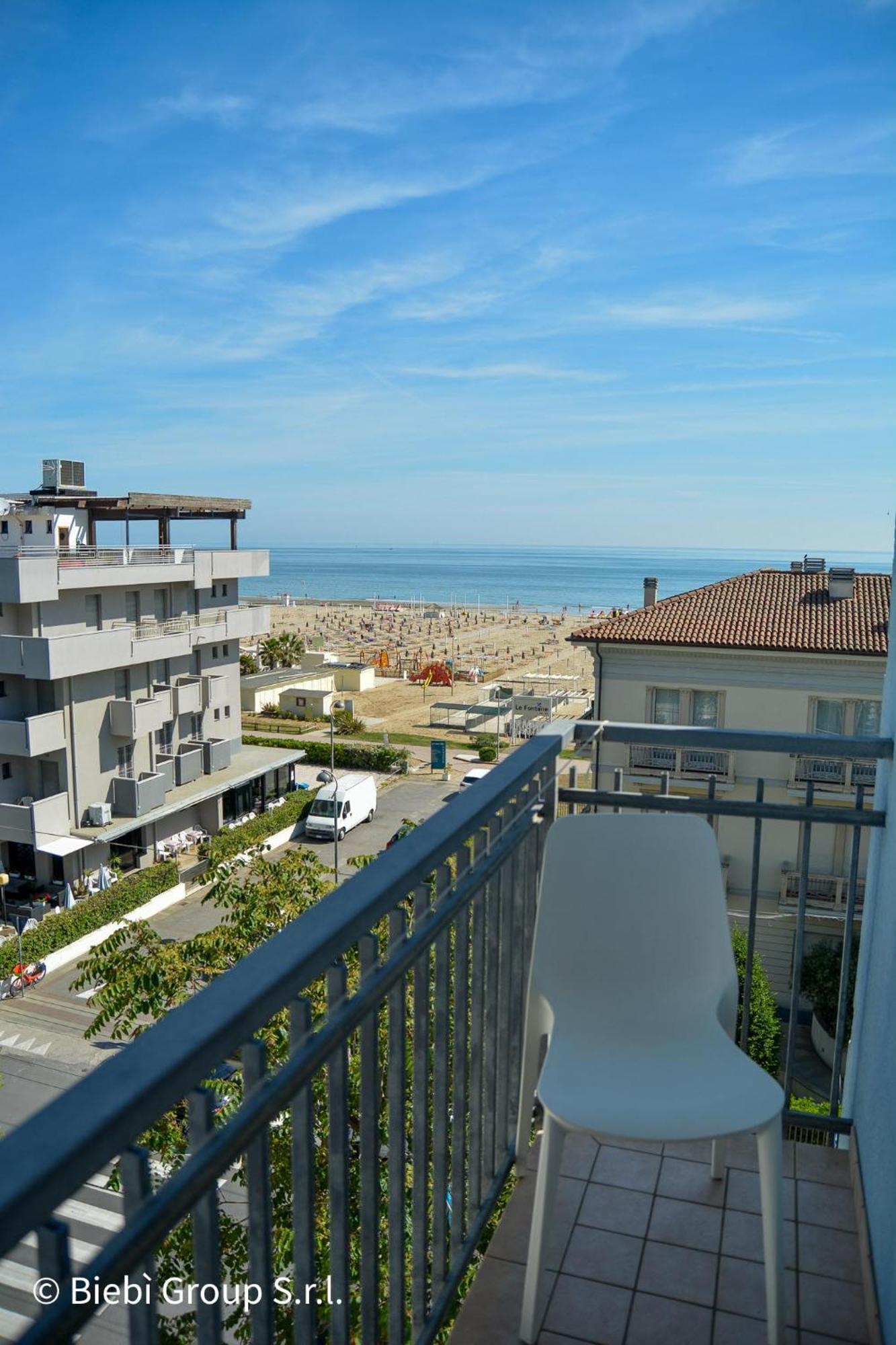 Hotel Giorg - Waterpark Included Rimini Exterior photo